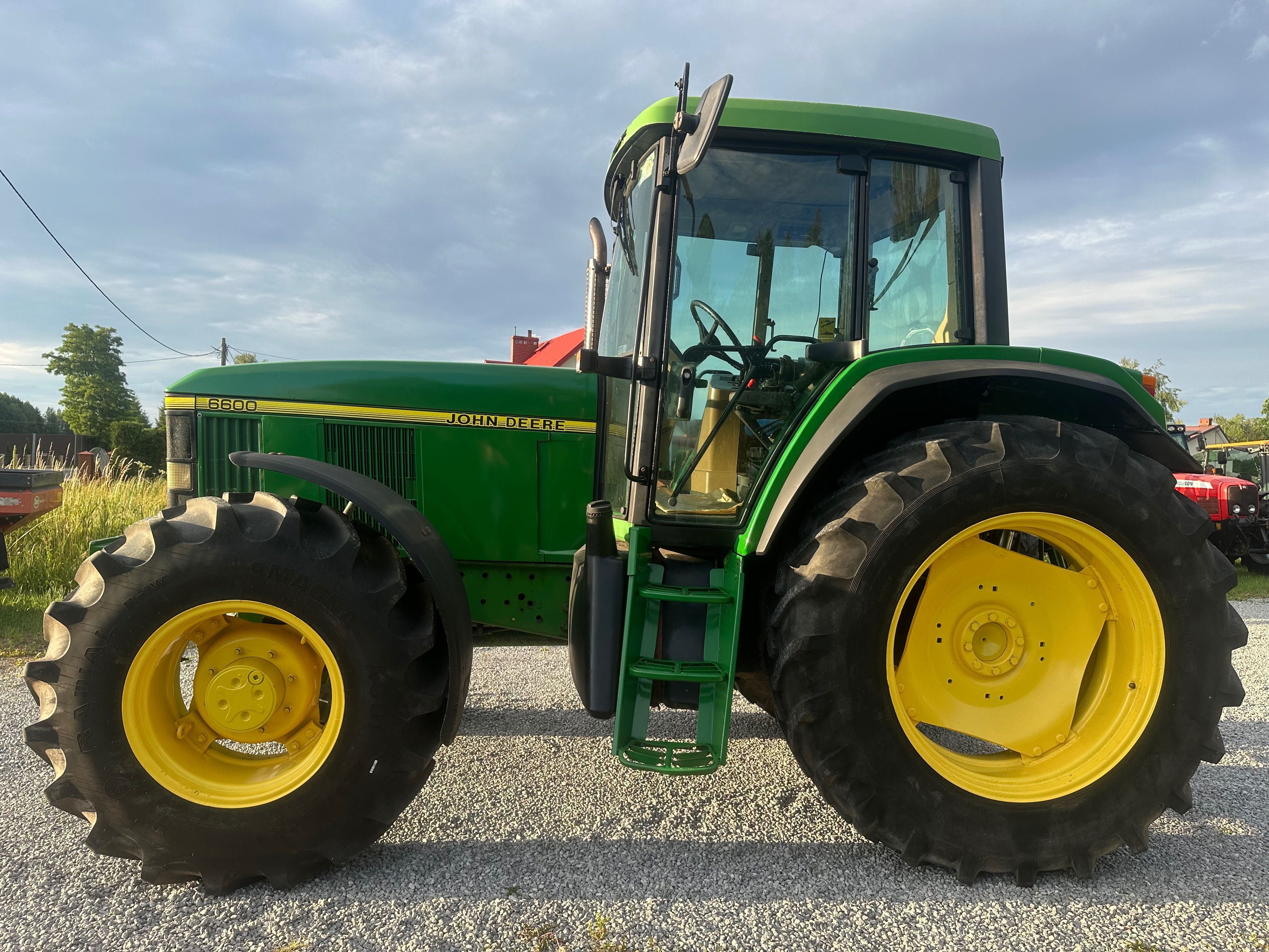 Ciągnik John Deere 6600