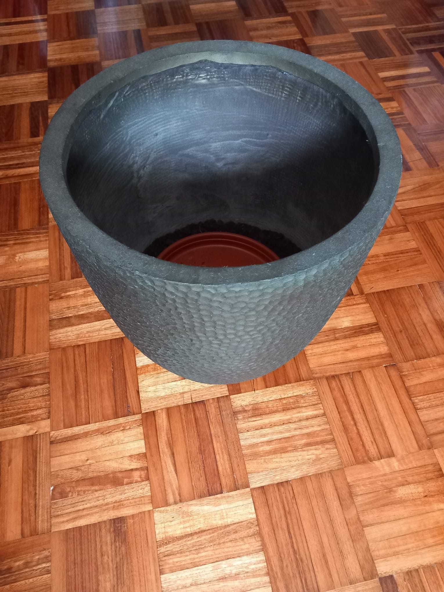 Vendo vaso para jardim - grande