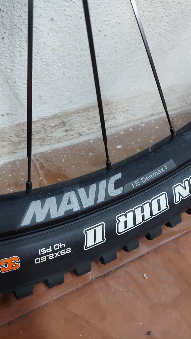 Rodas Mavic EDeemax 29" NOVO