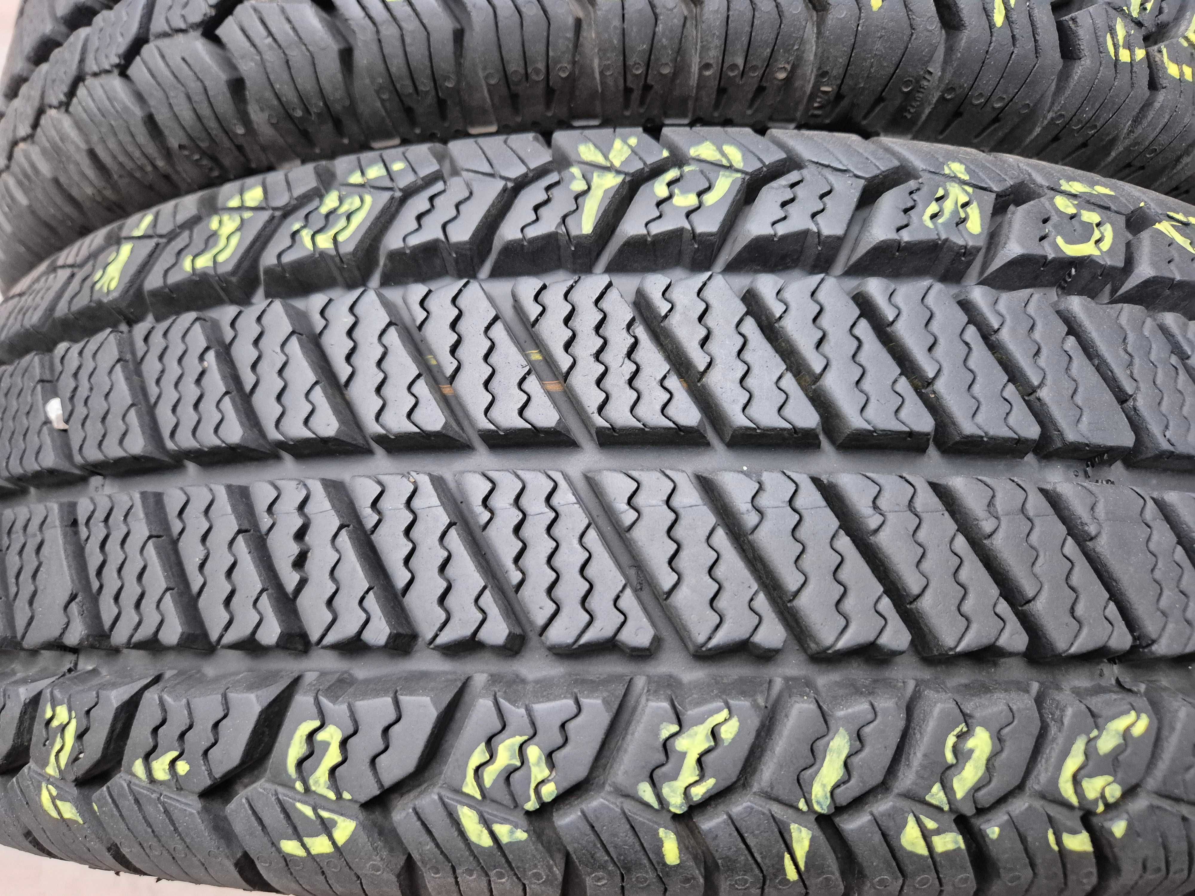 195/70r15C (Z307/25)006 2szt 10mm SnoVanis 2 BARUM 19r ZIMOWE