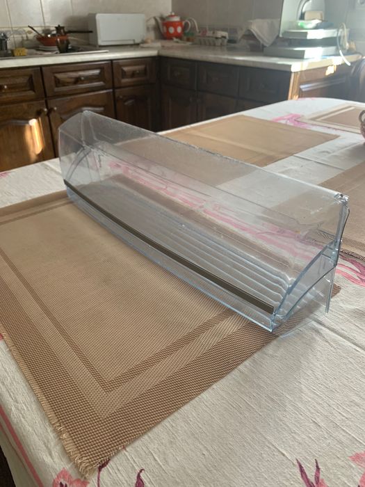 Продам полку (балкон ) до холодильника AEG Electrolux та двері і короб