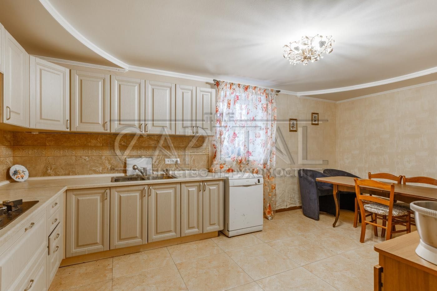 Продаж будинку з ремонтом 30 соток Гатне Києво-Святошинський район