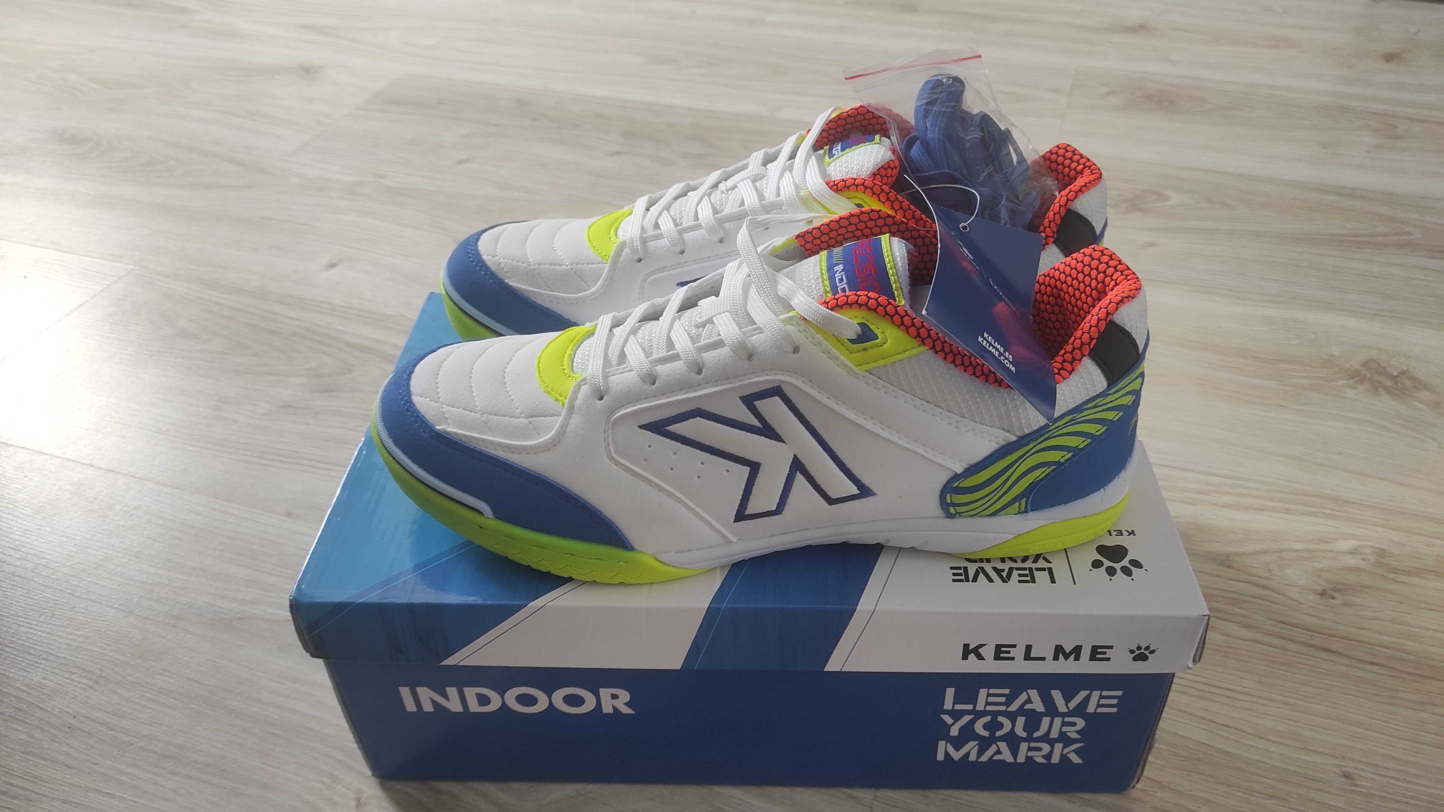Sapatilhas futsal kelme Precision 43