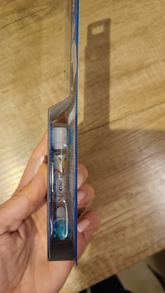 Końcówki oralB do szczoteczki elektrycznej.