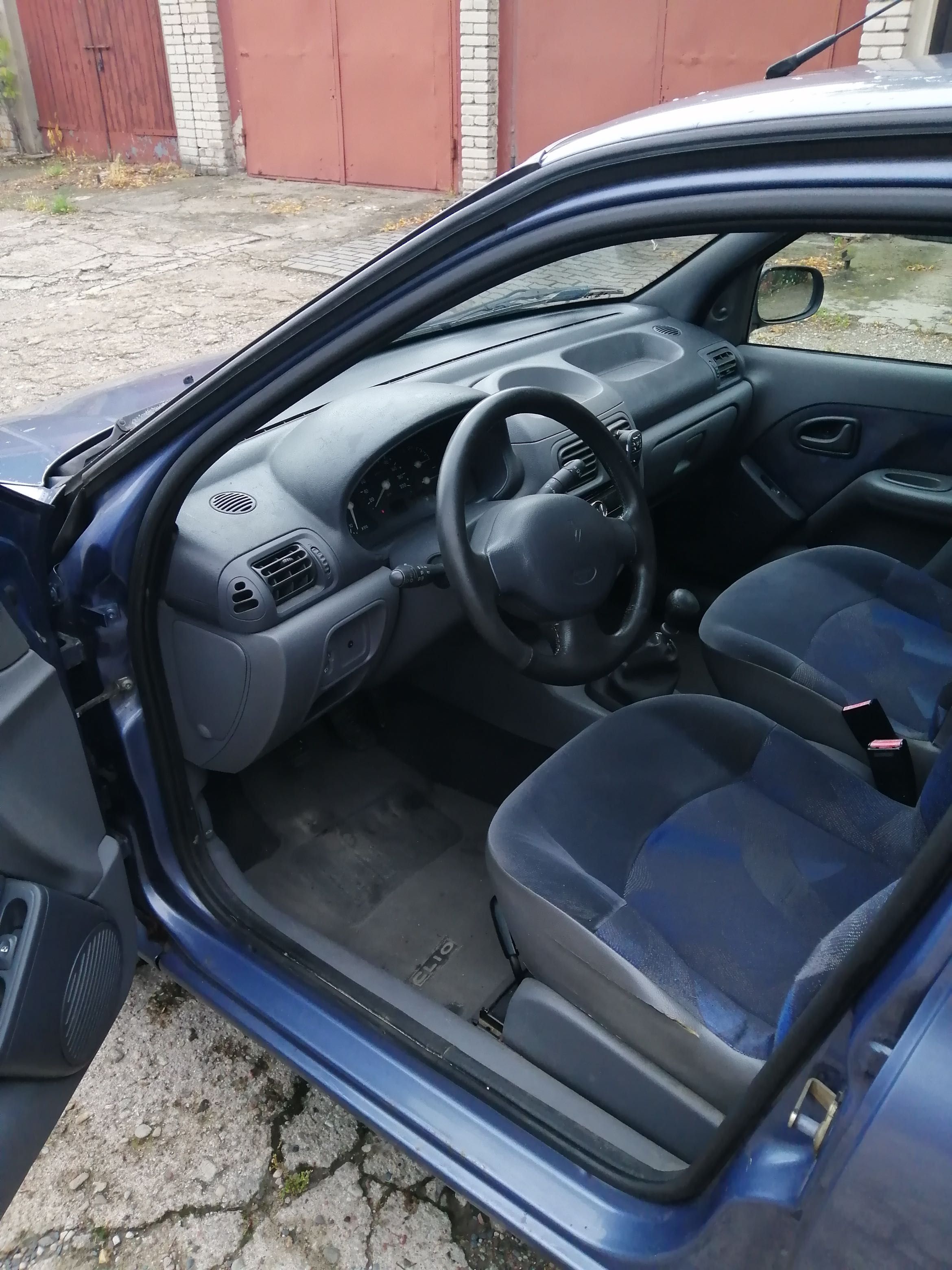 Renault Clio II 1,2 benzyna, bezwypadkowy, niewielki przebieg