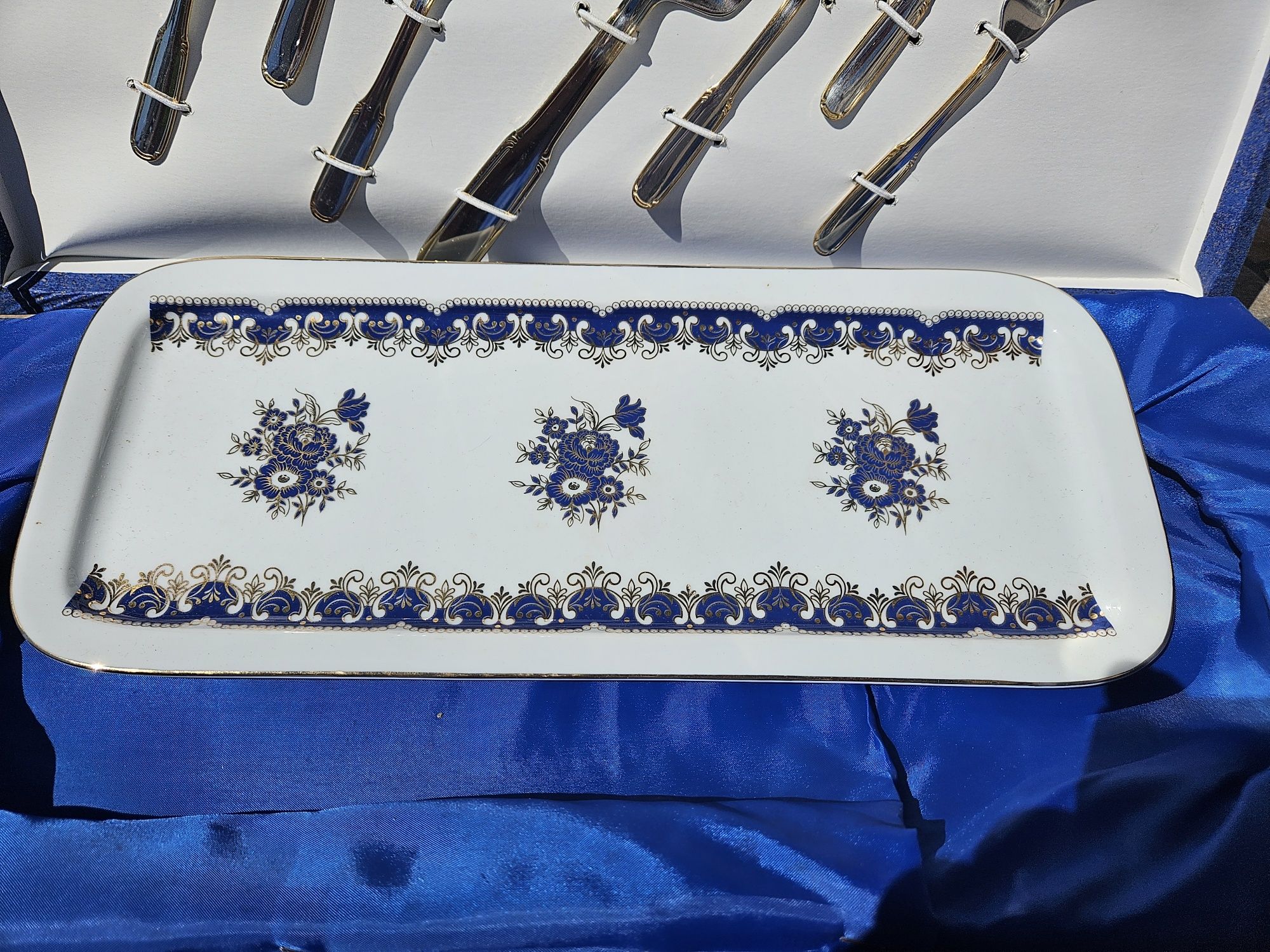 Conjunto Bolo - prato rect. Porcelana + acess.