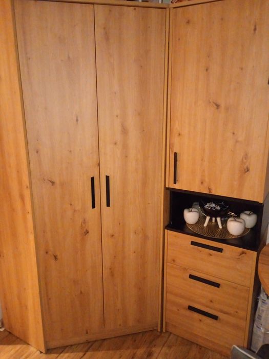 Sprzedam zestaw mebli