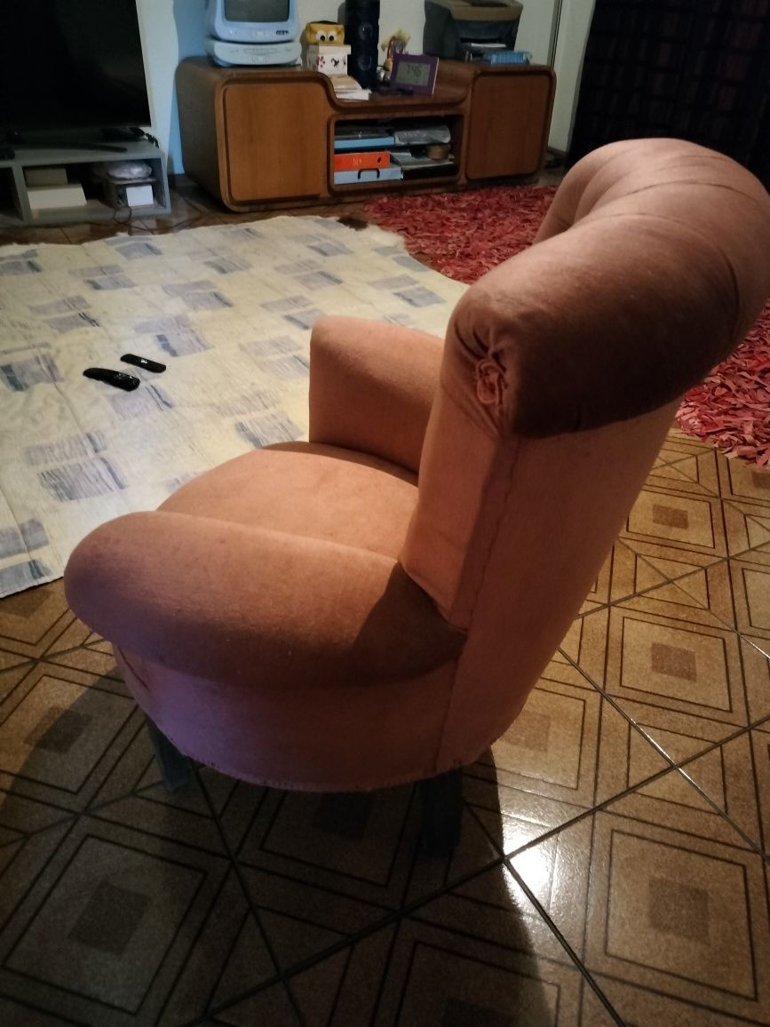Cadeirão Poltrona Nova – Vermelha, Confortável e Elegante