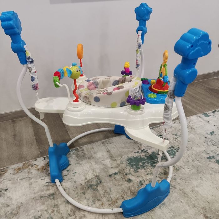 Saltador e centro de atividades Babysauteur