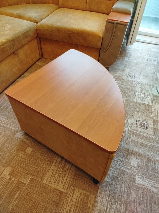 Сервировочный столик с тумбой