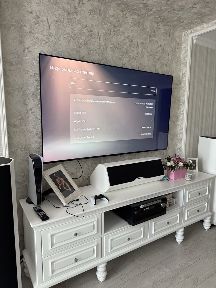 Продам игровую приставку PS5 PlayStation 5 Digital Edition как новая