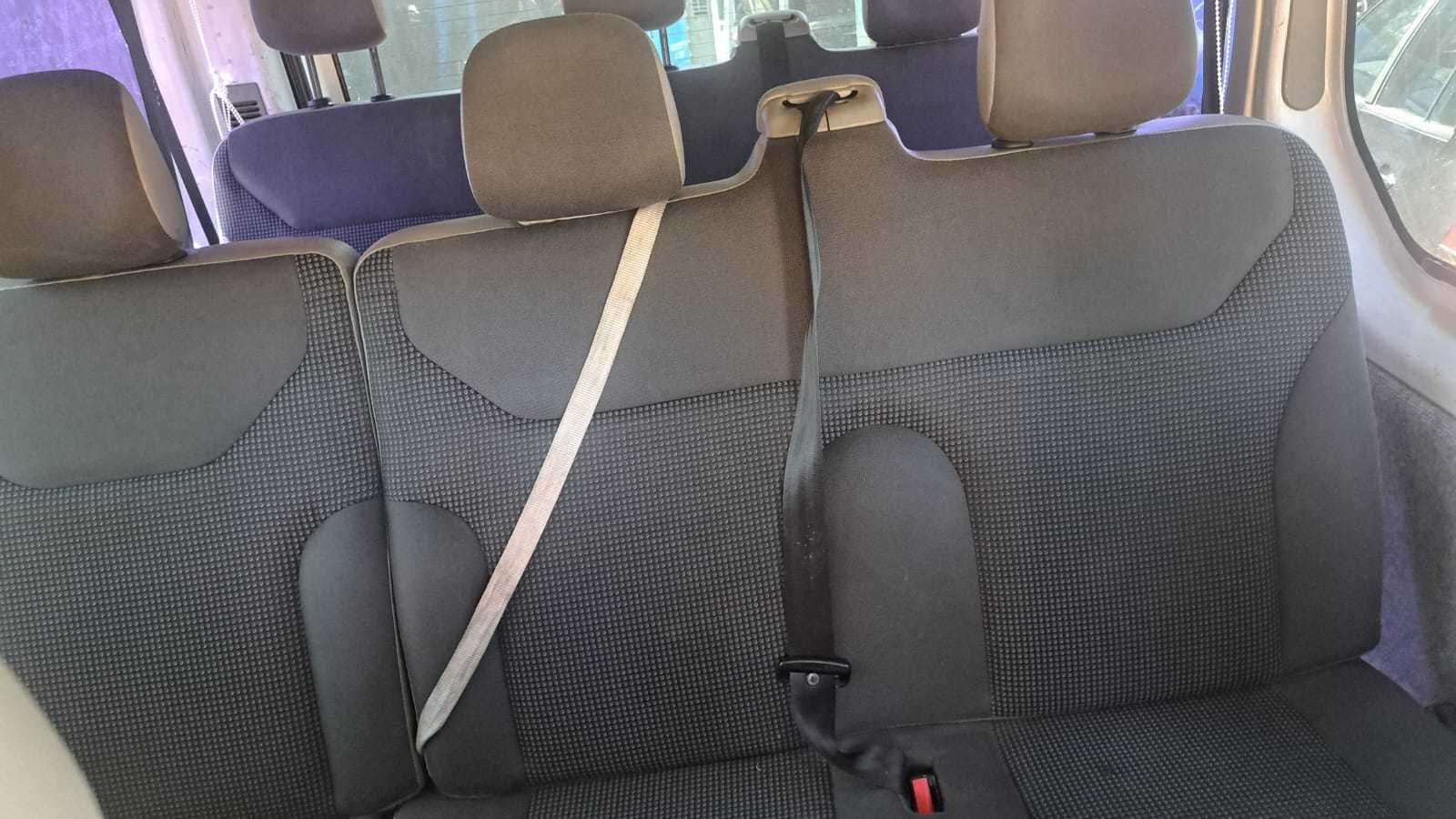 kanapa środkowa z fotelem przechodnim Opel Vivaro ,  Trafic, Primaster