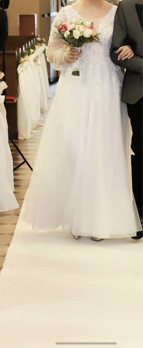 Piękna suknia ślubna