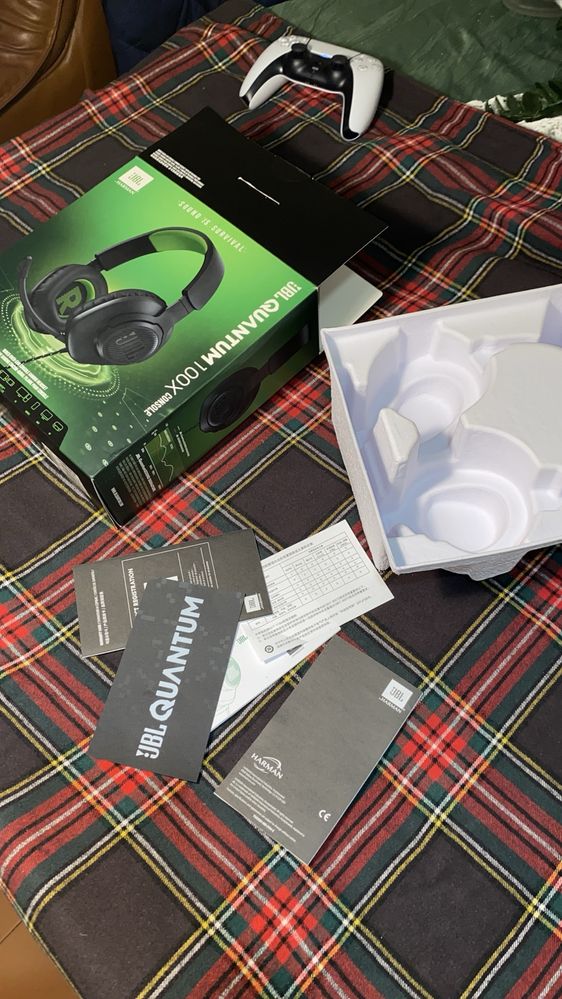 Fones gamer Jbl quantum 100X