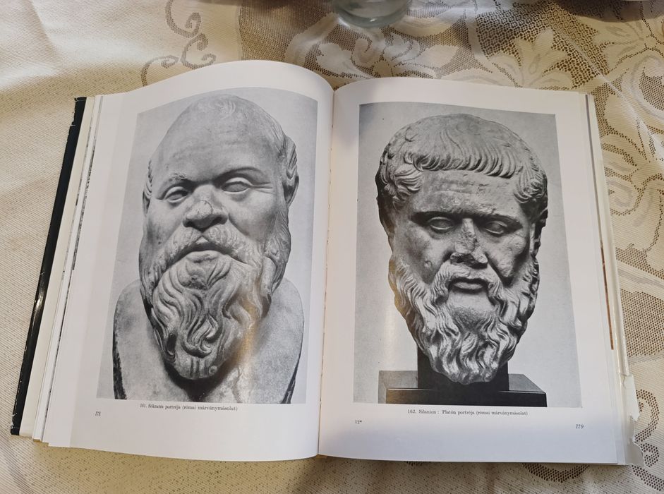 Продам старую книгу о скульптуре...Ласло Кастильоне.