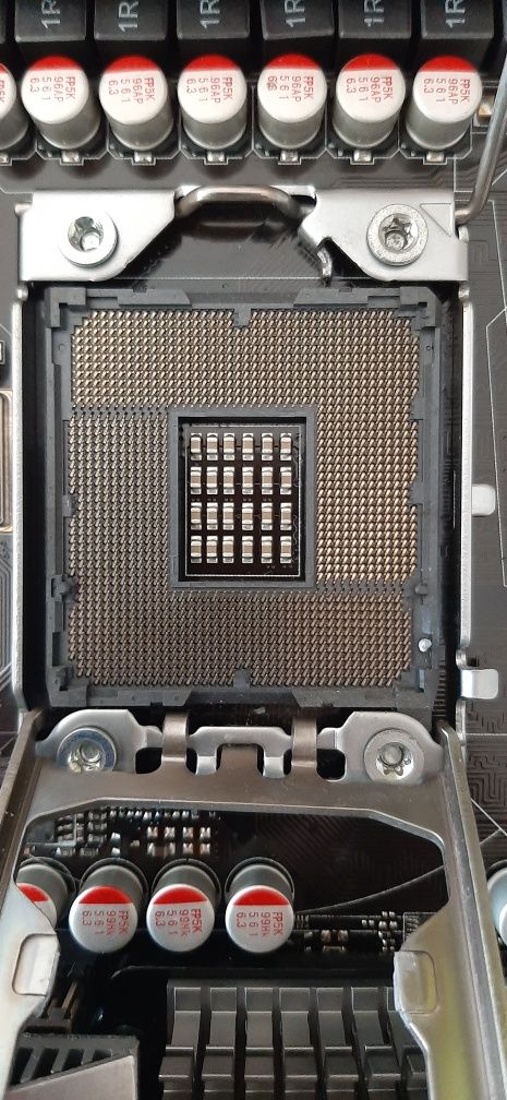Motherboard asus rampage 2 extreme + xeon x5690 + corsair xm3 12gigas