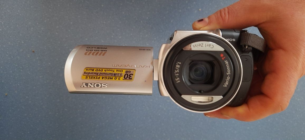Відеокамера Sony dsr-sr100e