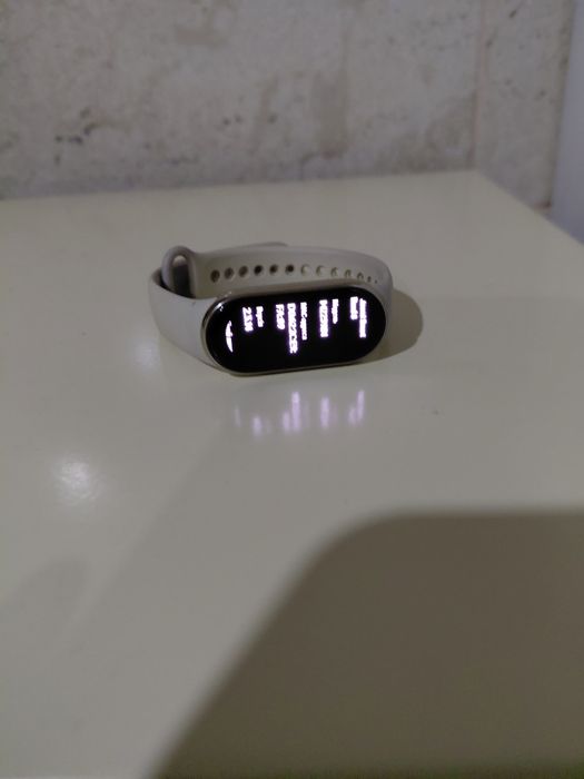 Продам фитнес браслет