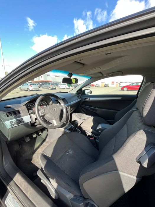 Opel Astra H GTC