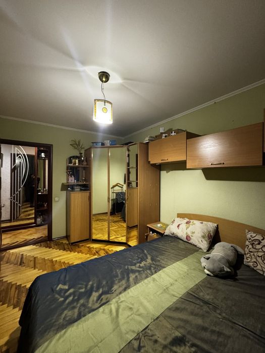 Продаж 2к квартири Дніпровський Бородинський район