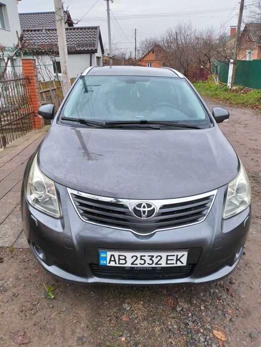 продам Тойота Авенсіс 2,0 D універсал  2010р