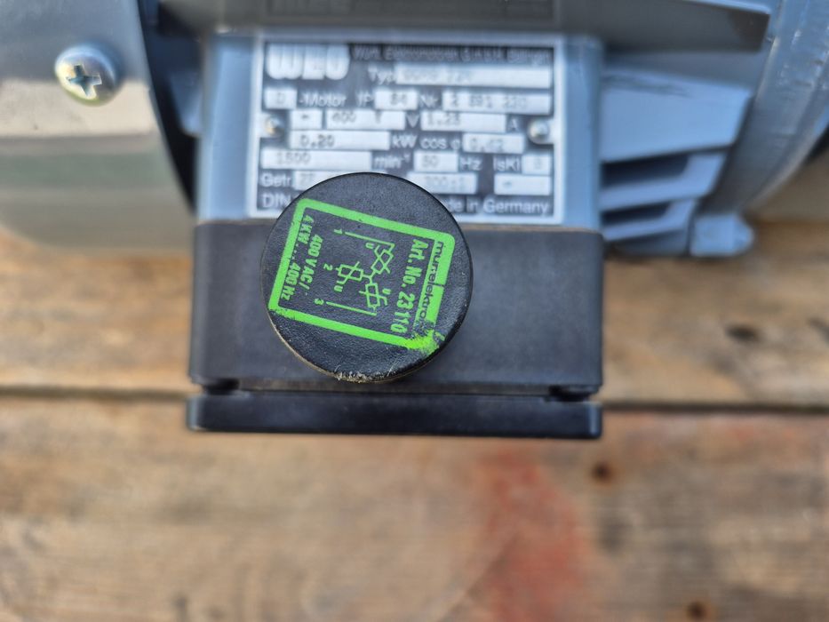 Silnik motoreduktor kątowy WEG