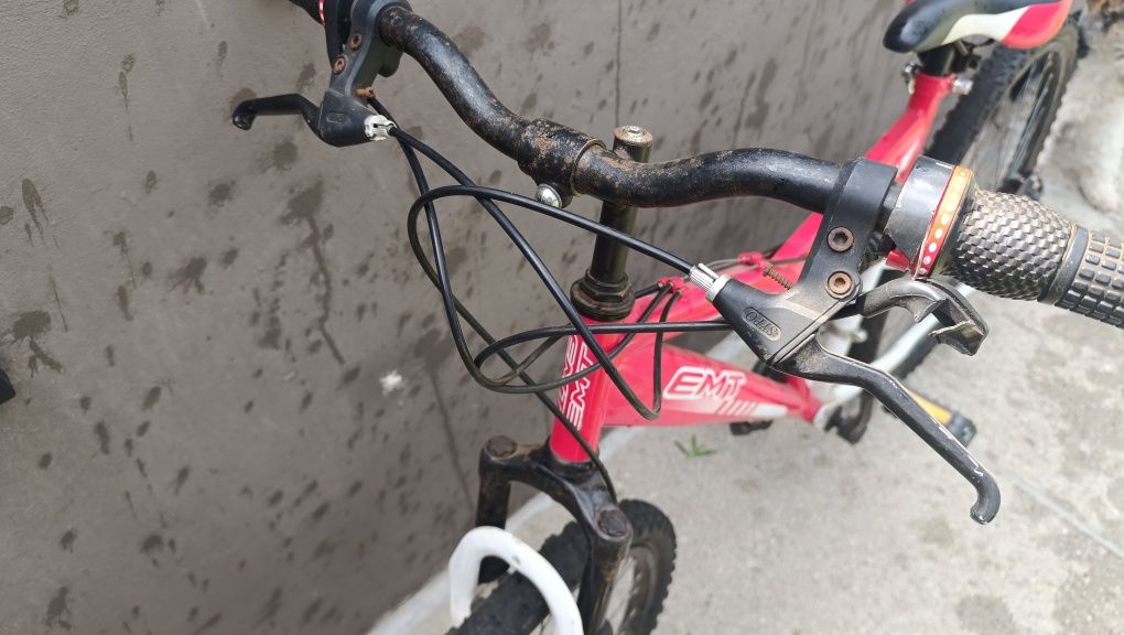 Bicicleta EMT usada