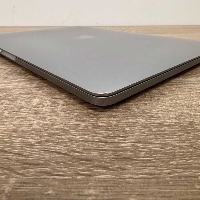MacBook Pro 2016 13" Intel Core і5 / 8Gb / SSD 256Gb (код: M0778)