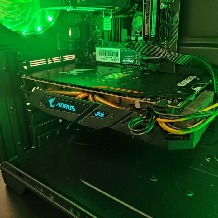 Игровой Компютер Intel Core i7, 16GB RAM, AORUS RX 570 4GB, SSD 512 m2