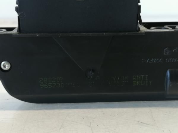 Fechadura / fecho da mala CITROËN C4 II (B7)