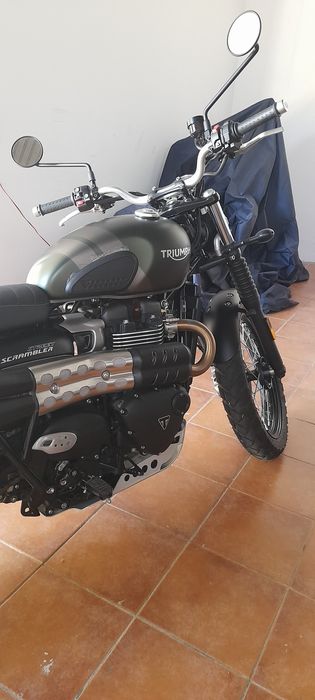 Triumph scrambler 900