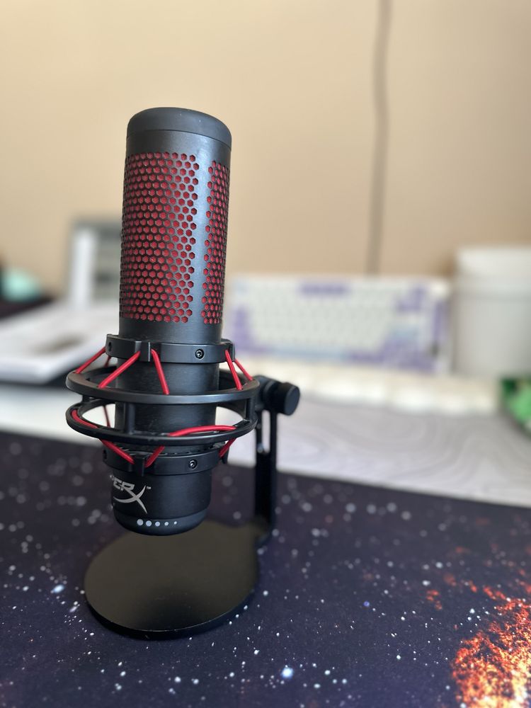 Срочно продам мікрофон hyperx