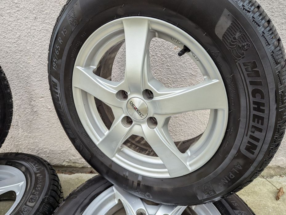 Резина, диски , колеса R16 Renault Zoe Michelin 2023 alpin 6