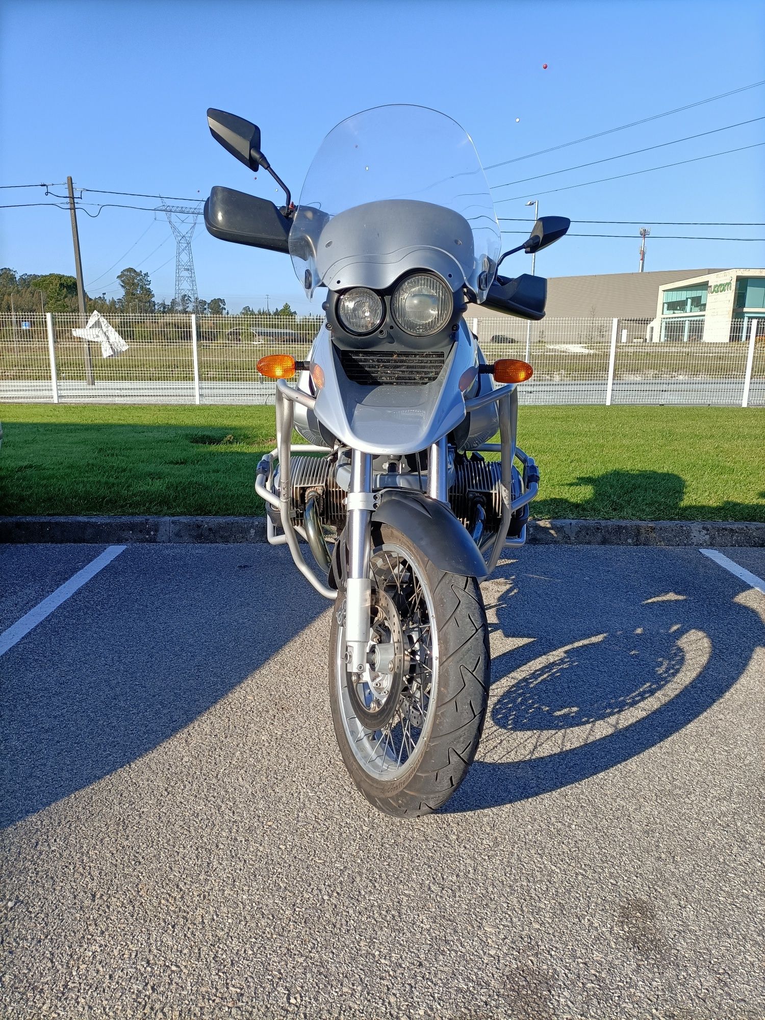 BMW r 1150gs cinza