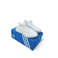 Жіночі кросівки Adidas YEEZY BOOST 350 V2 білі з м'ятним
