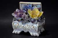Porcelana Roceram Rumunia, Kaseta kwiatowa hand made do kolekcji