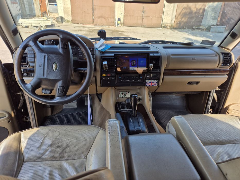 Land rover discovery 2