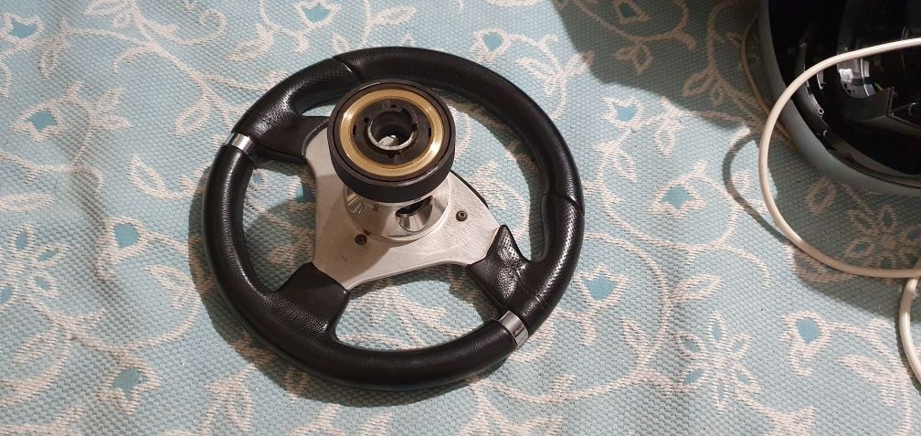 Volante momo Itália