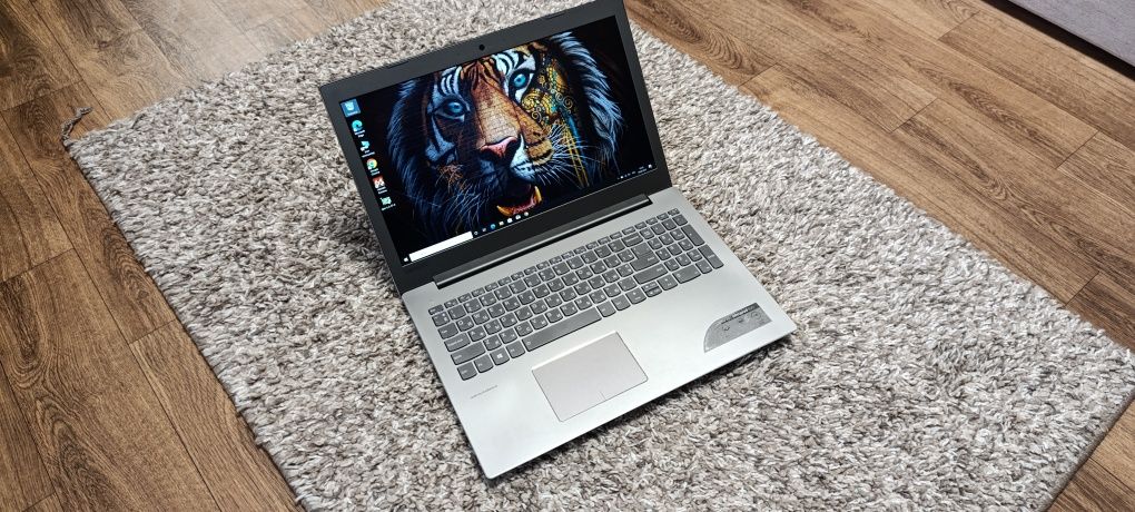 Игровой Lenovo 520-15IKB/i5-8250/8 RAM/SSD 256Gb/Geforce MX 150 2Gb