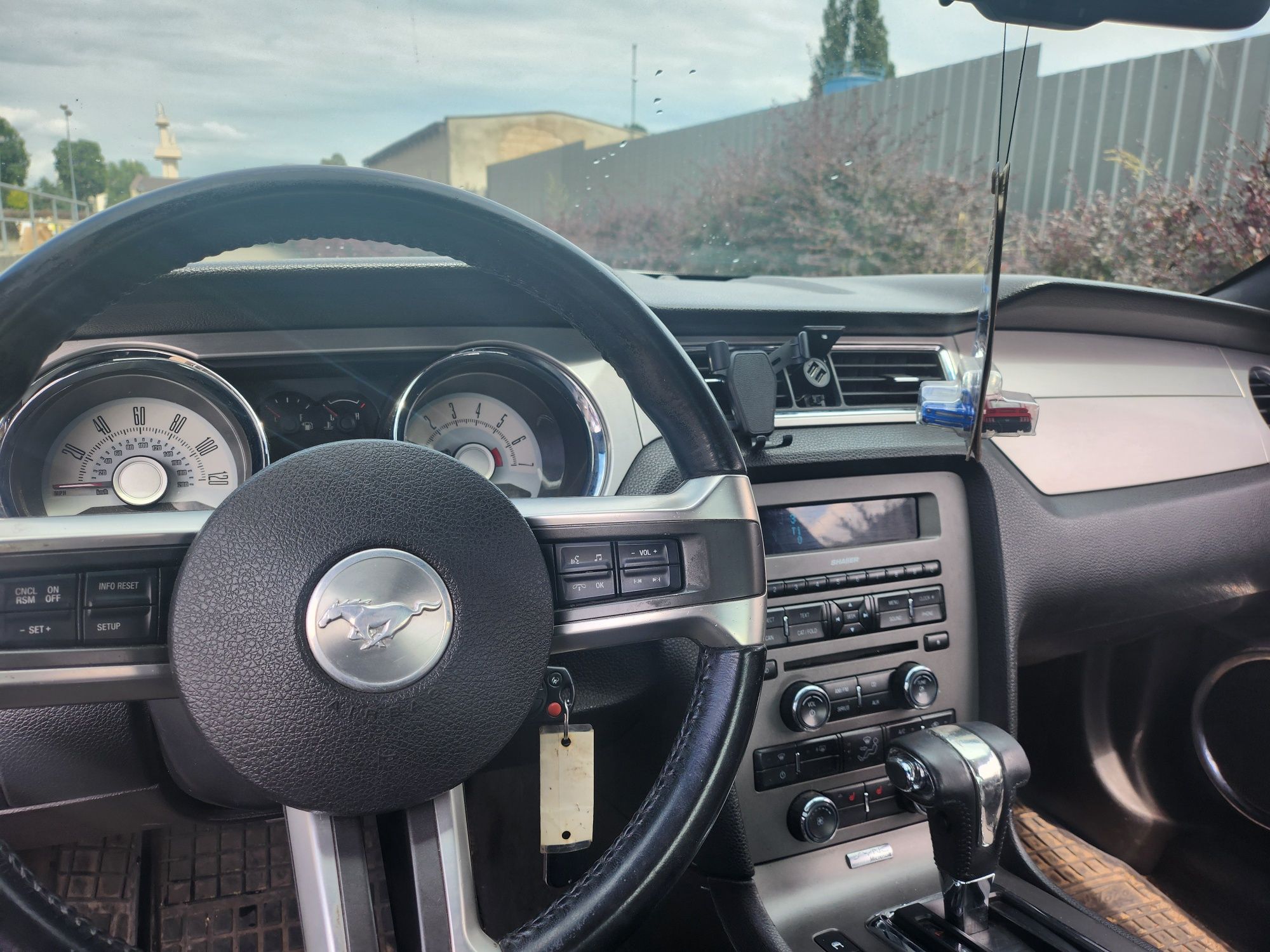 Ford Mustang 2010 4.0 V6 Premium + LPG