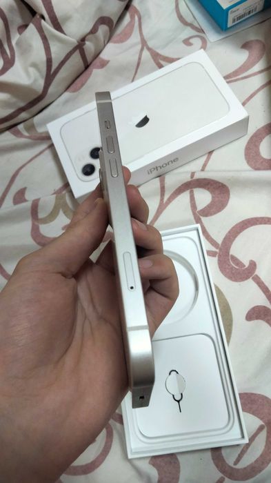 Айфон 13 256.  Ідеал, Neverlock. + Кабель, стекло