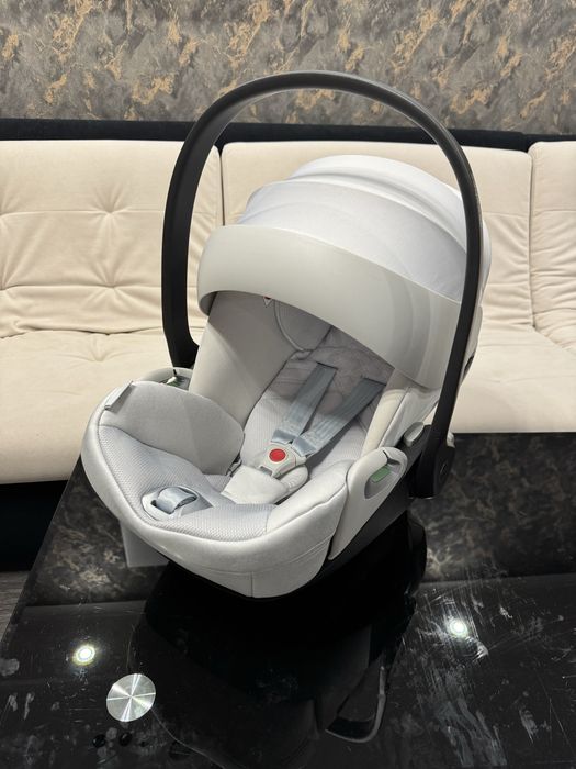 Автокрісло Cybex Cloud-T plus i-size + адаптери Anex