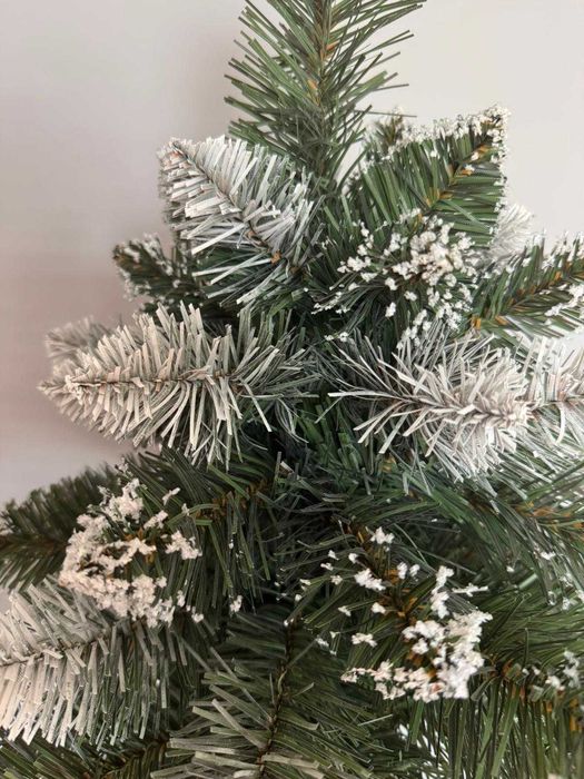 Mała sztuczna choinka na biurko | Do biura i domu | na pniu 70 cm