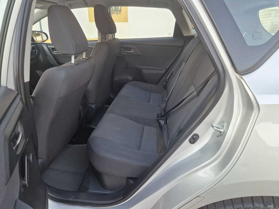 Toyota Auris Híbrido NACIONAL