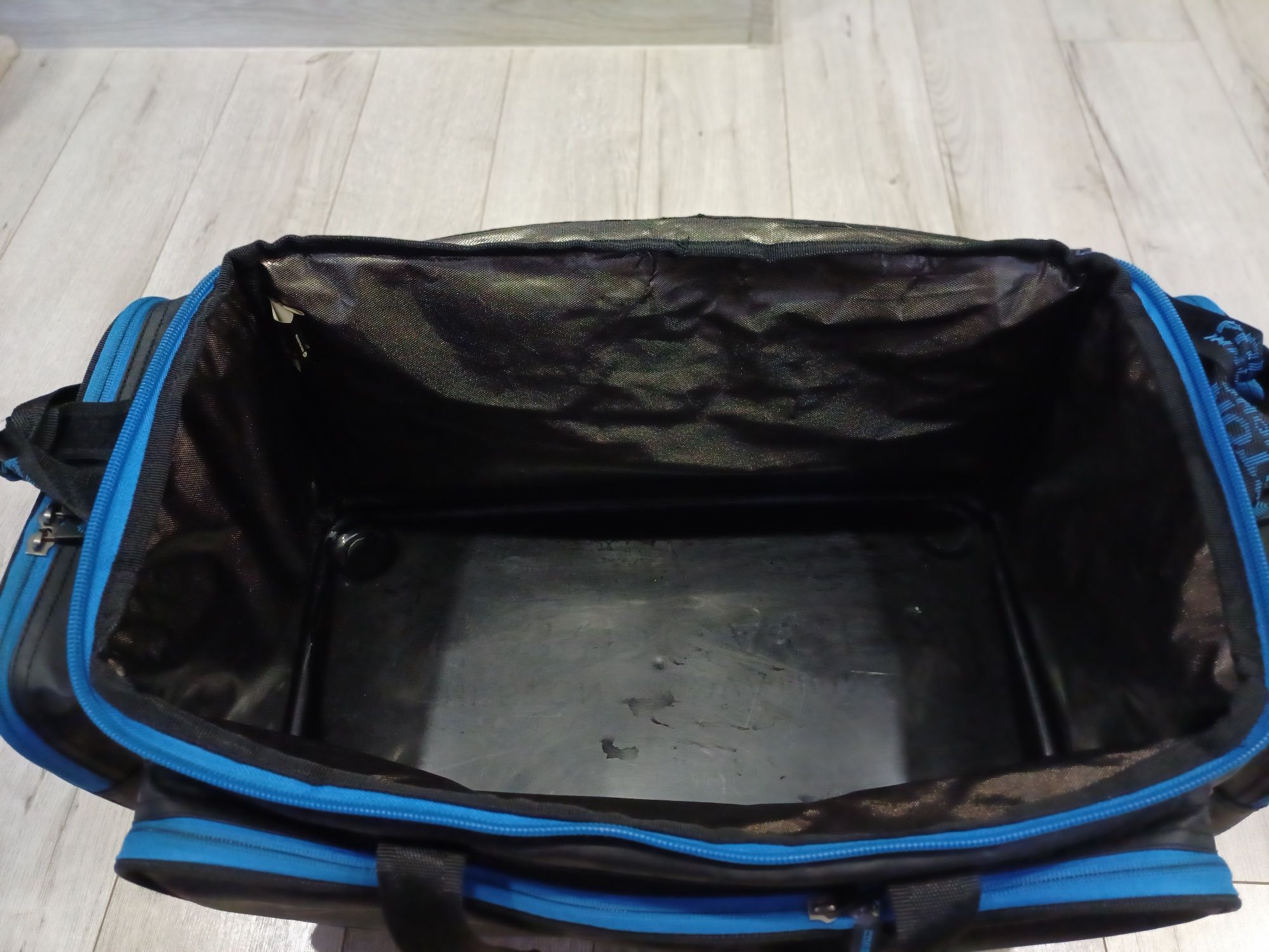 Сумка Preston Hardcase Supera Large Bait Bag. Розмір 650х350х300 мм