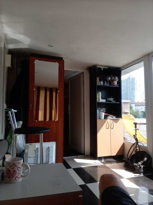 Здається кімната м. Звіринецька, м. Либідська (світло не вимикають)