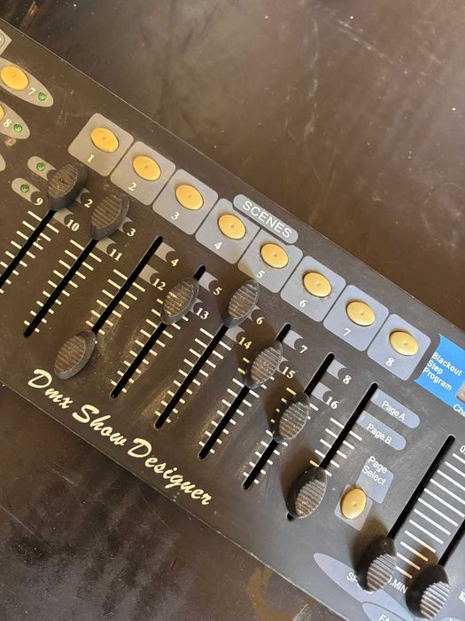 Controlador de iluminação DMX Show Designer