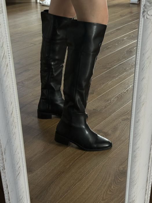 Чоботи від Zara