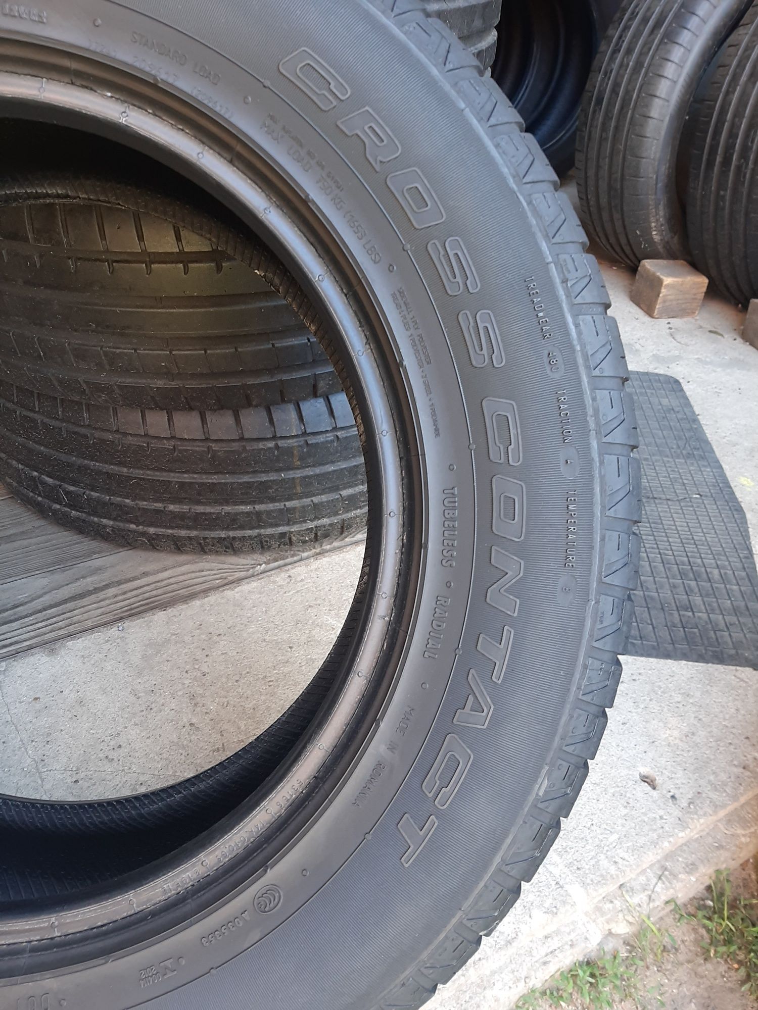 4x Opony całoroczne 215/65R16 Continental CrossContact LX 6mm