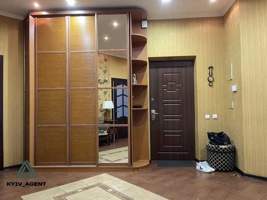 Продаж від першого власника Повноцінна 2к 90 м2 по вул.Урлівська 16/37